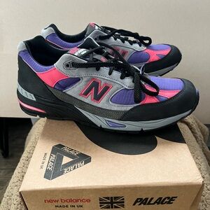 Palace X New Balance 991
